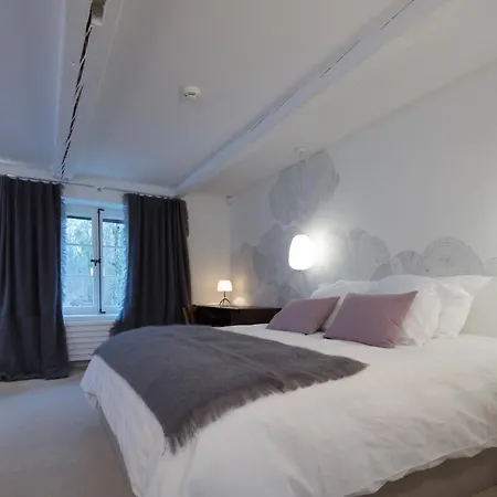 Alojamento de Acomodação e Pequeno-almoço Domaine Du Kaegy - Hebergements 5 Etoiles Steinbrunn-le-Bas