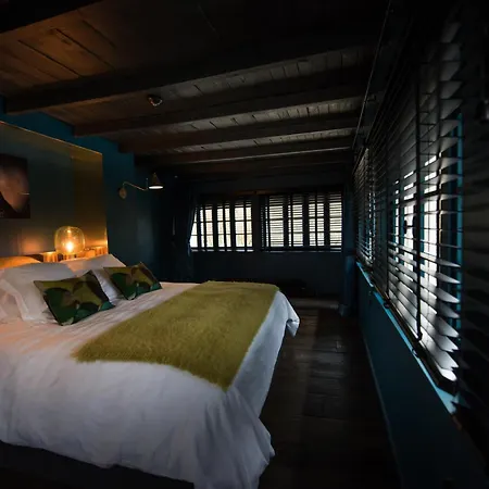 Alojamento de Acomodação e Pequeno-almoço Domaine Du Kaegy - Hebergements 5 Etoiles Steinbrunn-le-Bas