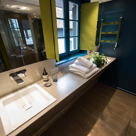 Alojamento de Acomodação e Pequeno-almoço Domaine Du Kaegy - Hebergements 5 Etoiles Steinbrunn-le-Bas