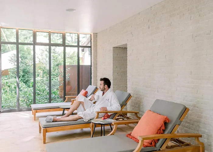 Domaine Du Kaegy - Hébergements 5 étoiles 4* Steinbrunn-le-Bas